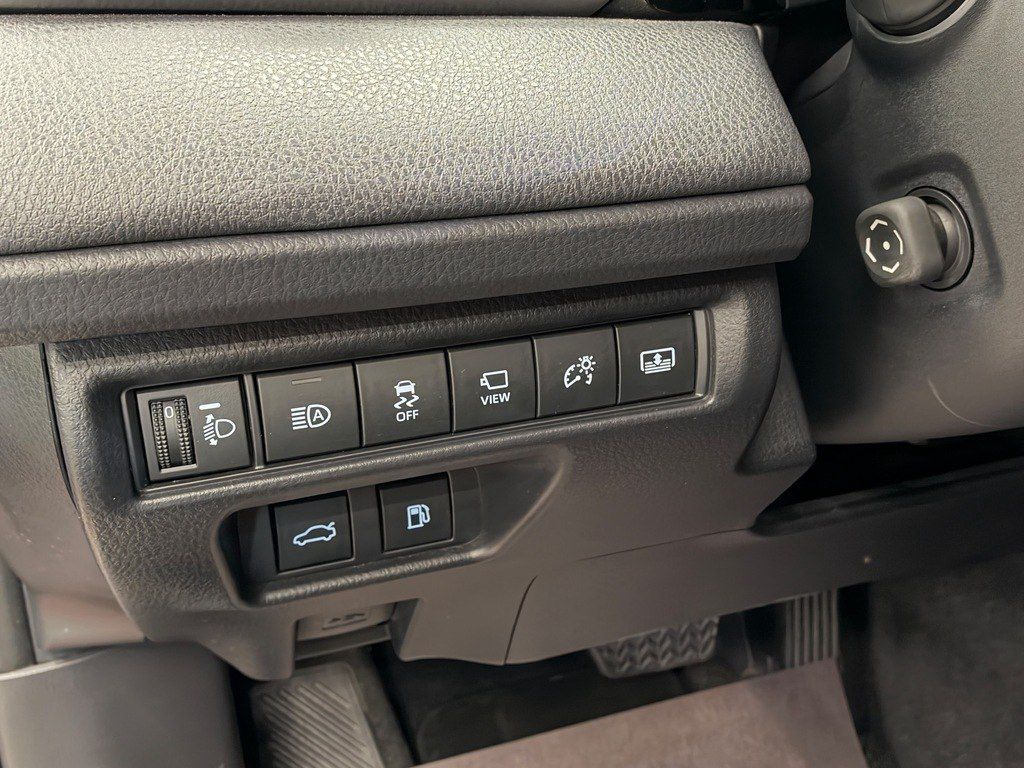 Toyota Camry, 2.5 L, 2026 il, 5 000 km — Avtomobillər, Bakı (8)