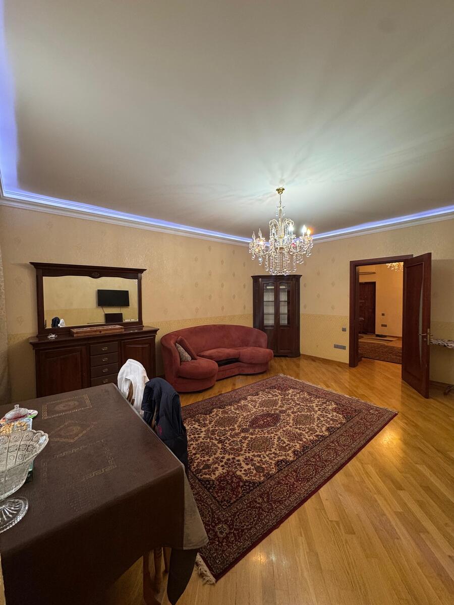 Satılır 3 otaqlı yeni tikili 140 m² — Mənzil, Bakı (2)