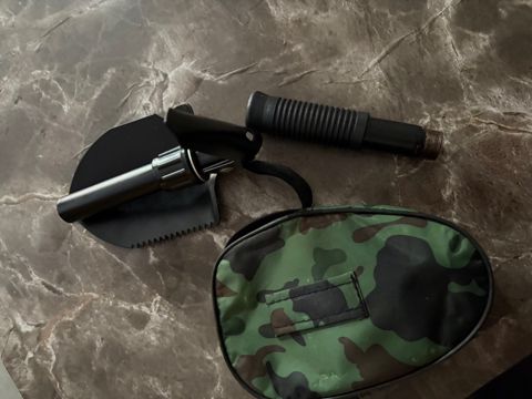 Dibçək və ya güllər üçün bel — Bakı