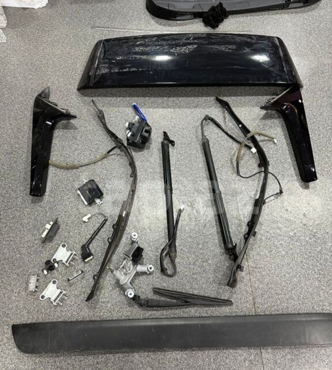 Toyota RAV4 Ehtiyat hissələri — Ehtiyat hissələri və aksesuarlar, Bakı (2)