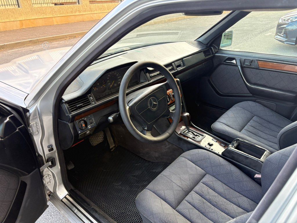 Mercedes 220 E, 2.2 L, 1994 il, 426 000 km — Avtomobillər, Bakı (12)