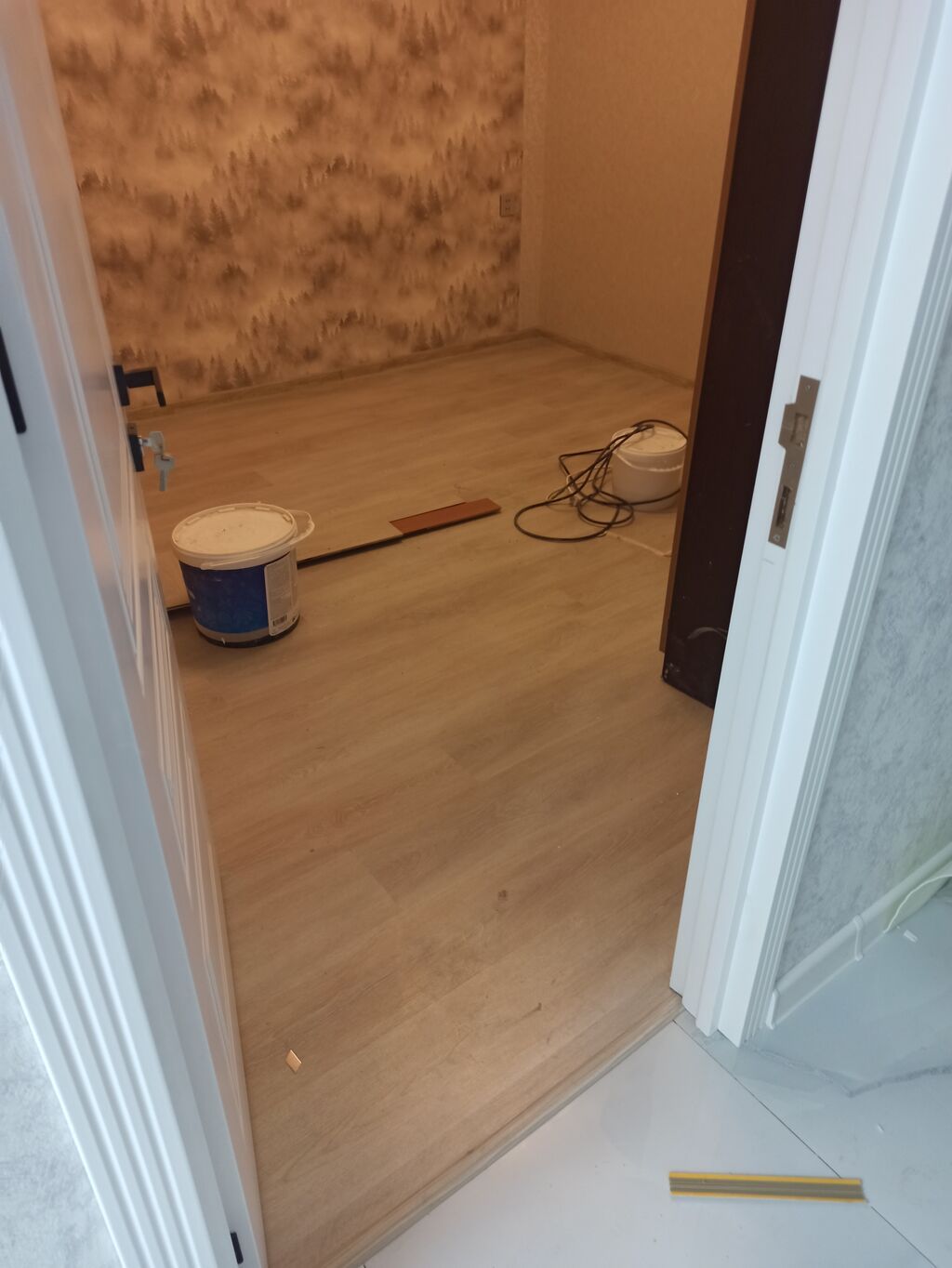 Laminat döşəmə ustası – peşəkar quraşdırma xidməti Təklif edilən — Döşəmə və tavan işləri, Digah (8)