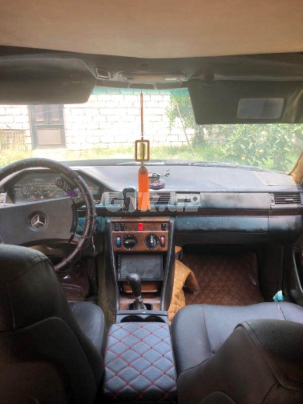 Mercedes E 200 0.2 L, 1988, 569 268 km — Avtomobillər, Zərdab (3)