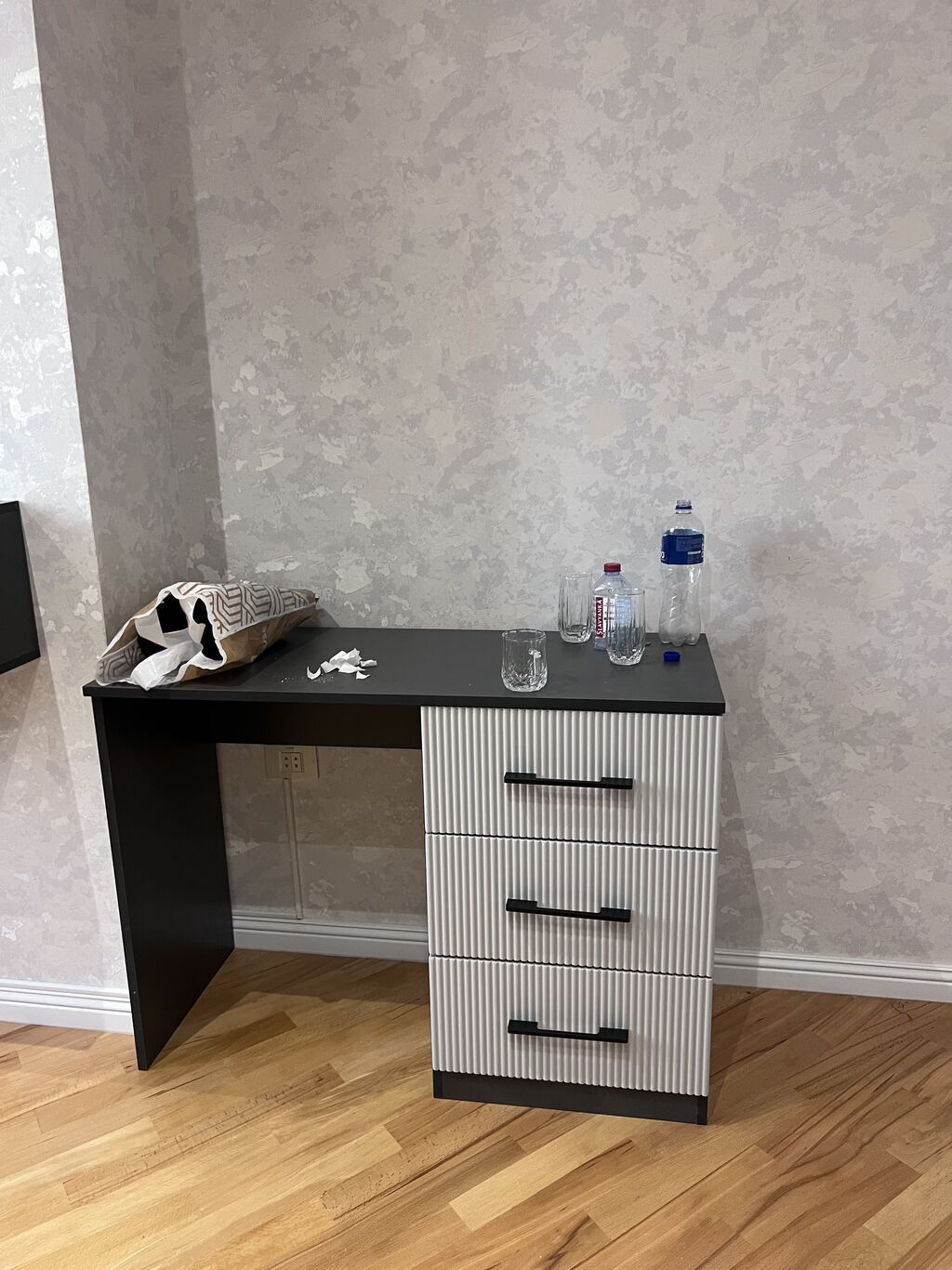 Düz dolab, Yataq otağı üçün, Paltar üçün, Açılan, 6 qapı — Şkaflar, Bakı (3)