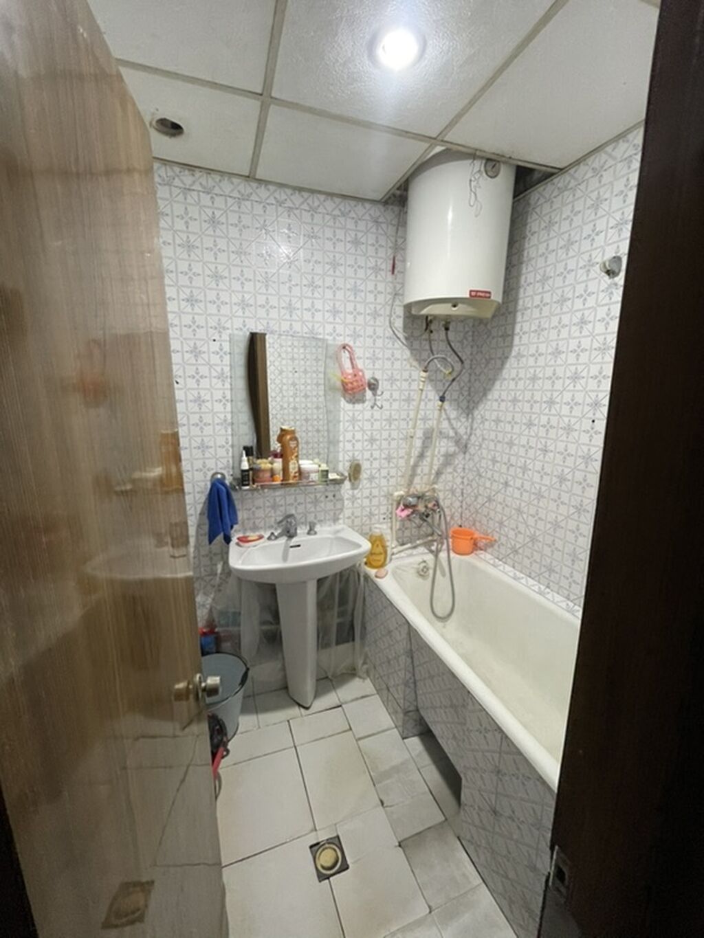 Bakı, 8-ci kilometr, 3 otaqlı, Köhnə tikili, m. Xalqlar Dostluğu, 100 kv. m — Mənzil, Bakı (9)