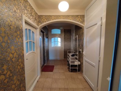Satılır 3 otaqlı köhnə tikili 65 m² — Bakı