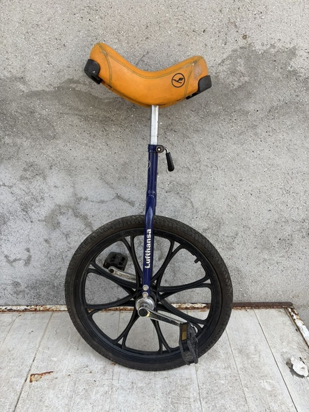 Bir təkərli velosiped (unicycle) - Brend/loqo: Lufthansa (çərçivə və — Skuterlər, Lənkəran (2)