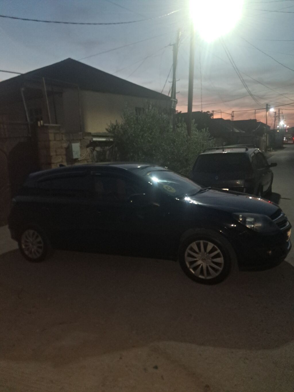 Opel Astra: 1.4 l 2009 il 336000 km Hetçbek 99-UE-866 — Avtomobillər, Saray (4)