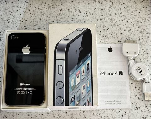 IPhone 4S, Qara — Sumqayıt