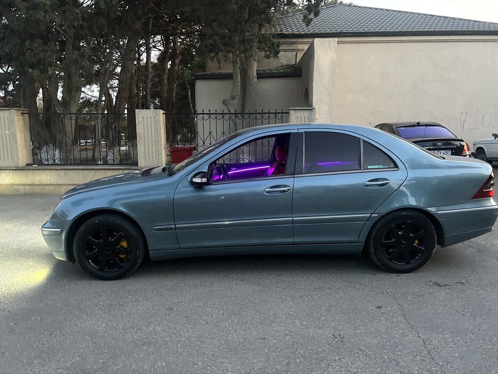 Mercedes C 240, 2.6 L, 2001 il, 398 846 km 77-CC-628 — Avtomobillər, Bakı (4)