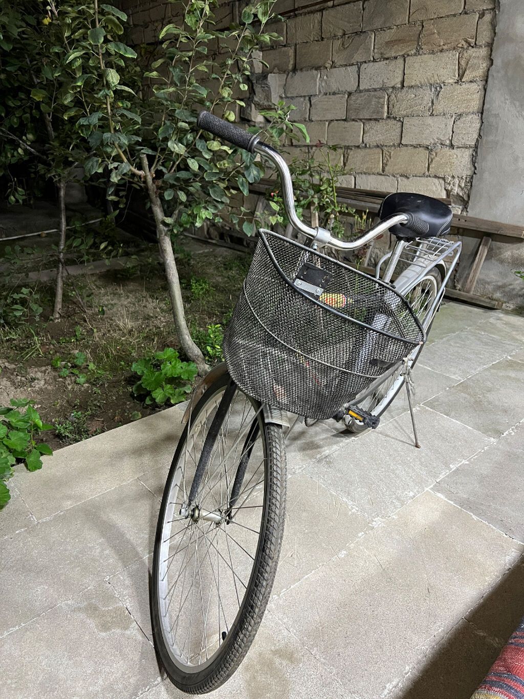 Velosiped satılır — 120 AZN Az istifadə olunmuş, səliqəli — Yol velosipedləri, Bakı (2)
