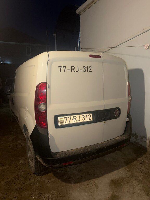 Fiat Doblo, 1.4 L, 2013 il, 300 000 km 77-RJ-312 — Avtomobillər, Bakı (2)