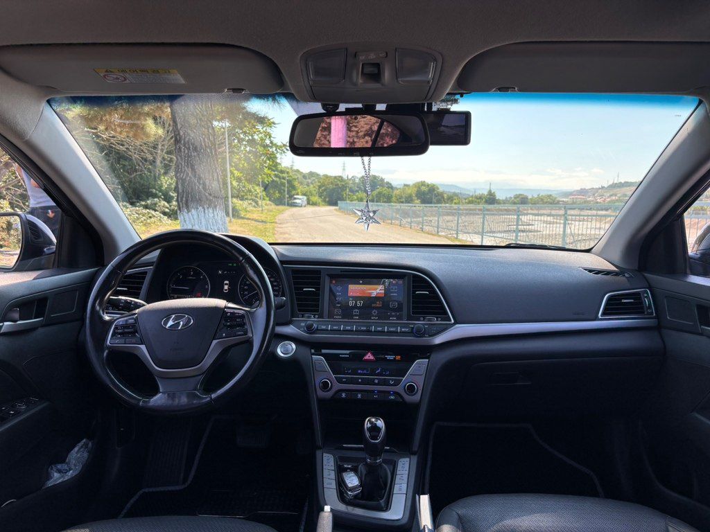 Hyundai Avante, 1.6 L, 2017 il, 193 000 km 77-SK-551 — Avtomobillər, Quba (12)