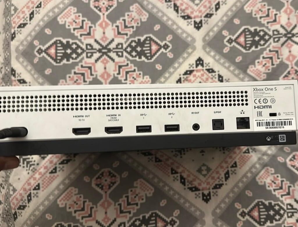 olaraq satilir esil aliciya endirim olunur icinde 50 cox oyun — Oyun konsolları, Bakı (4)