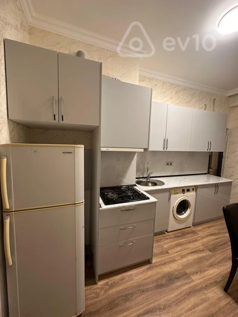 2 otaqlı mənzil, 77 m², Qara Qarayev — kirayə — Mənzil, Bakı (9)
