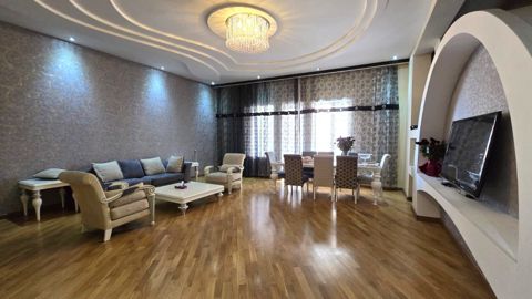 Satılır 3 otaqlı yeni tikili 165 m² — Bakı