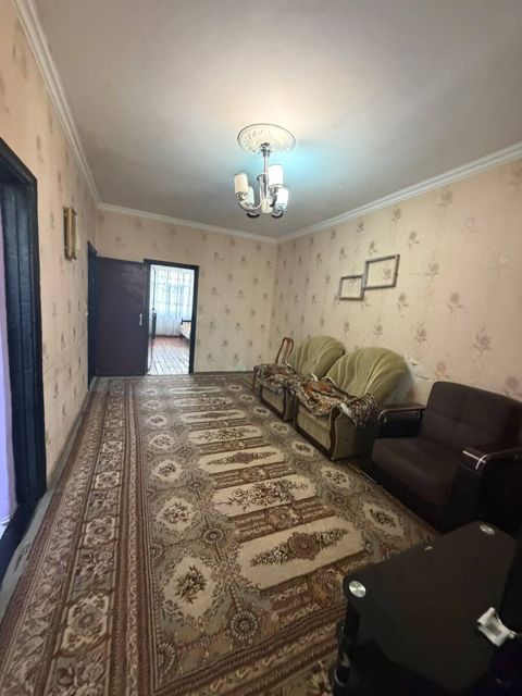İcarəyə verilir 2 otaqlı köhnə tikili 65 m² — Bakı