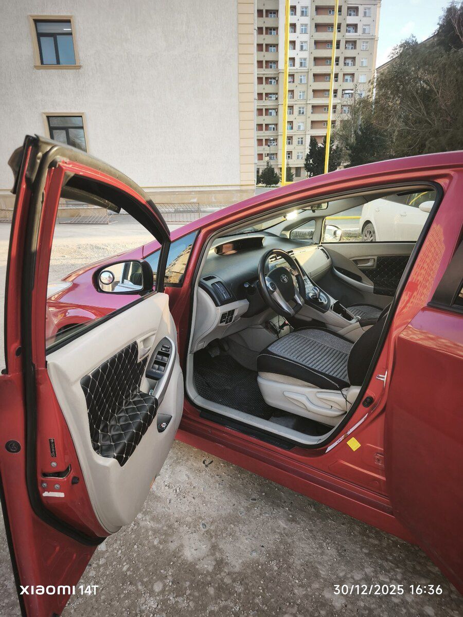 Toyota Prius, 2011 il 77-EJ-936 — Avtomobillər, Bakı (12)
