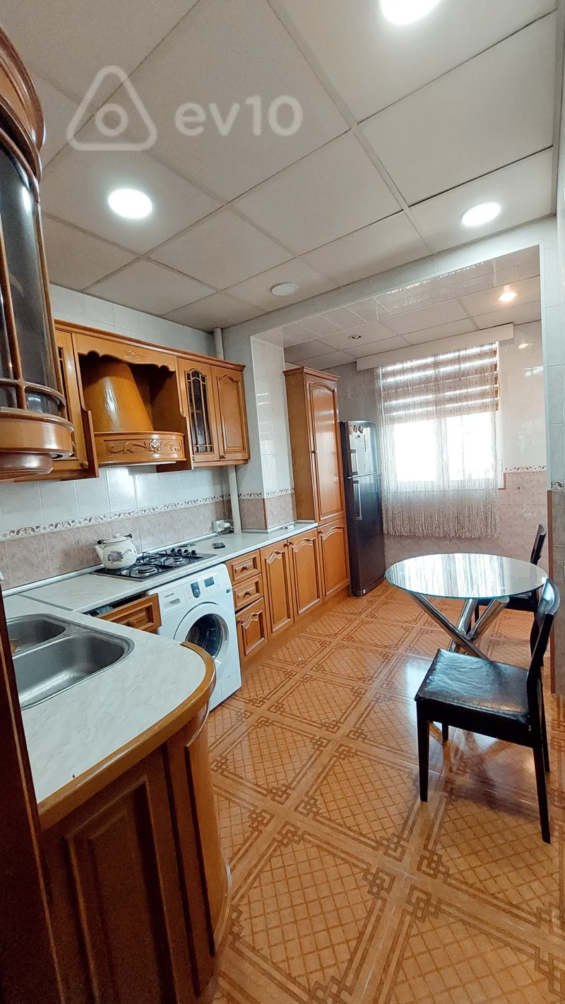 3 otaqlı mənzil, 87 m², Koroğlu Rəhimov küç. — kirayə — Mənzil, Bakı (3)