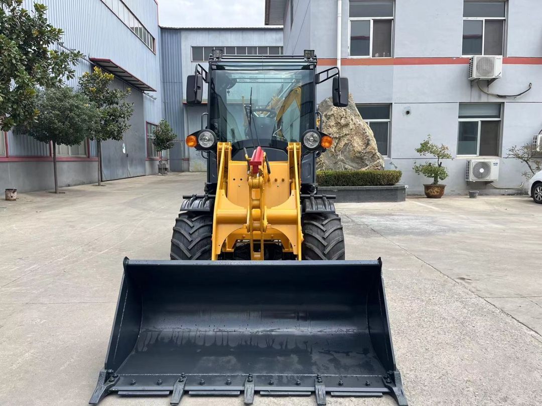 Mini ekskavator yükləyici, 2026 il — İnşaat texnikası, Bakı (2)