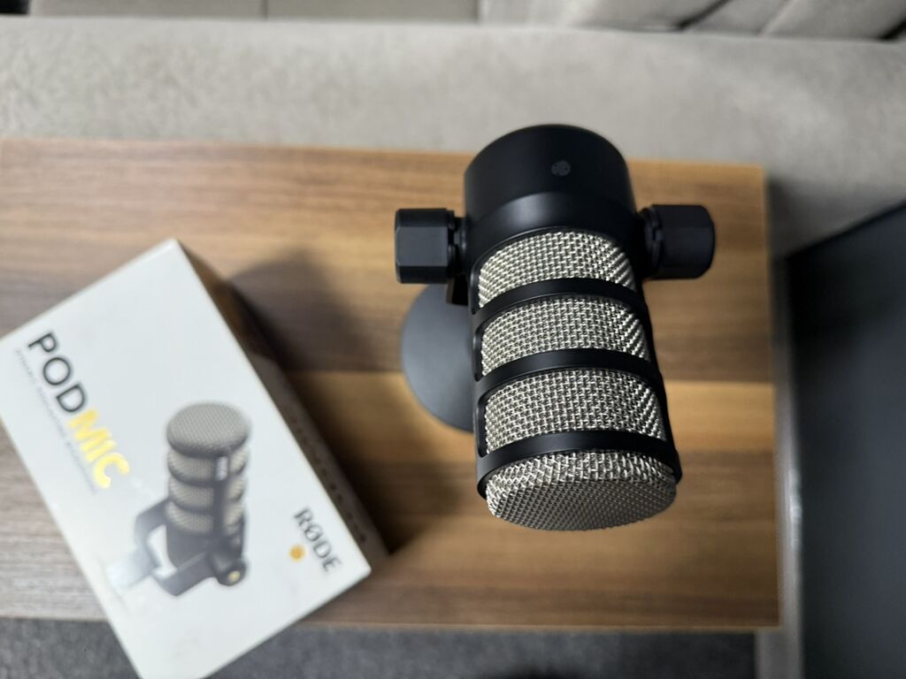Røde PodMic – dinamik podcast mikrofonu Qutusu mövcuddur. masaüstü — Mikrafonlar, Bakı (2)