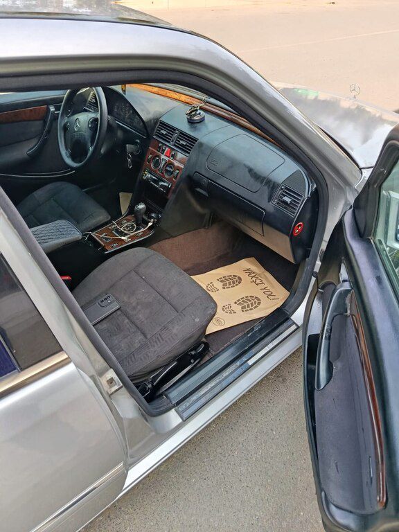 Mercedes C 220, 2.2 L, 1998 il, 390 845 km 99-ES-965 — Avtomobillər, Tərtər (11)