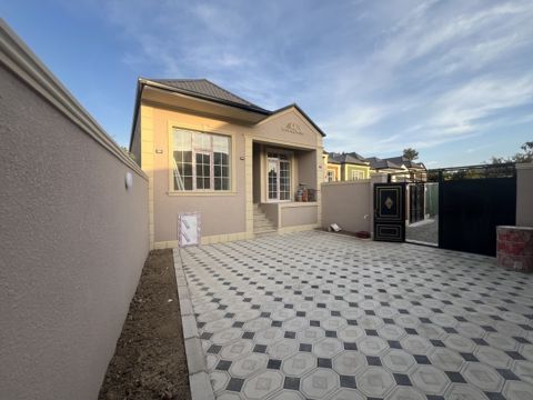 Satılır 3 otaqlı həyət evi/bağ evi 140 m² — Bakı