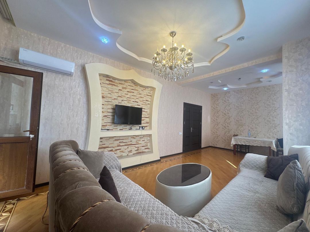 Satılır 4 otaqlı yeni tikili 140 m² — Mənzil, Bakı (2)