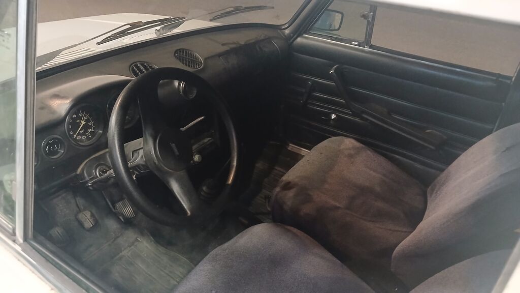 VAZ 2101 “Jiquli” sedan - Kuzov: ağ rəng, 4 qapı, xrom bamperlər 10-DF-908 — Avtomobillər, Digah (3)