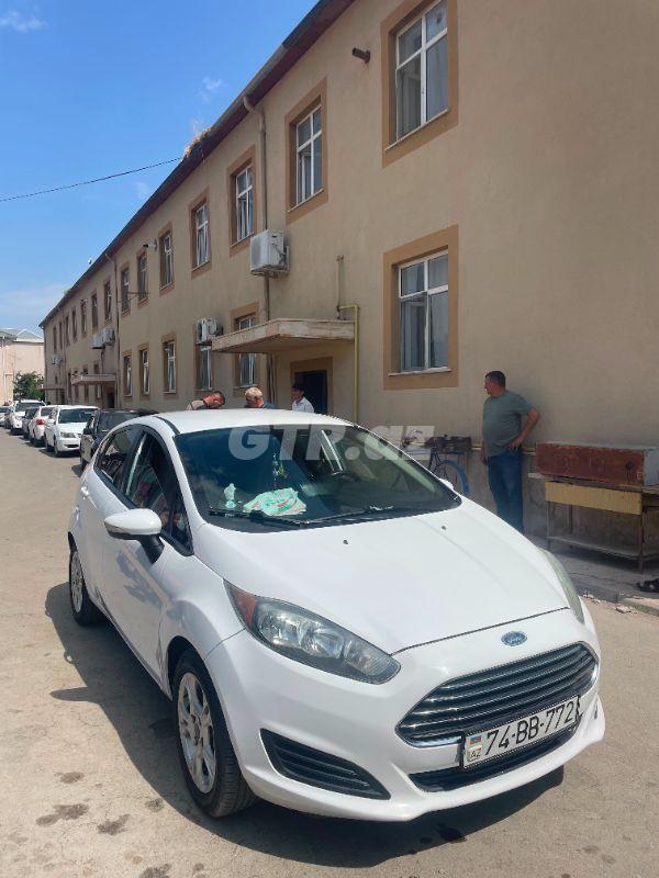 Ford Fiesta 1.4 L, 2014, 247 550 km 74-BB-772 — Avtomobillər, Naxçıvan (6)