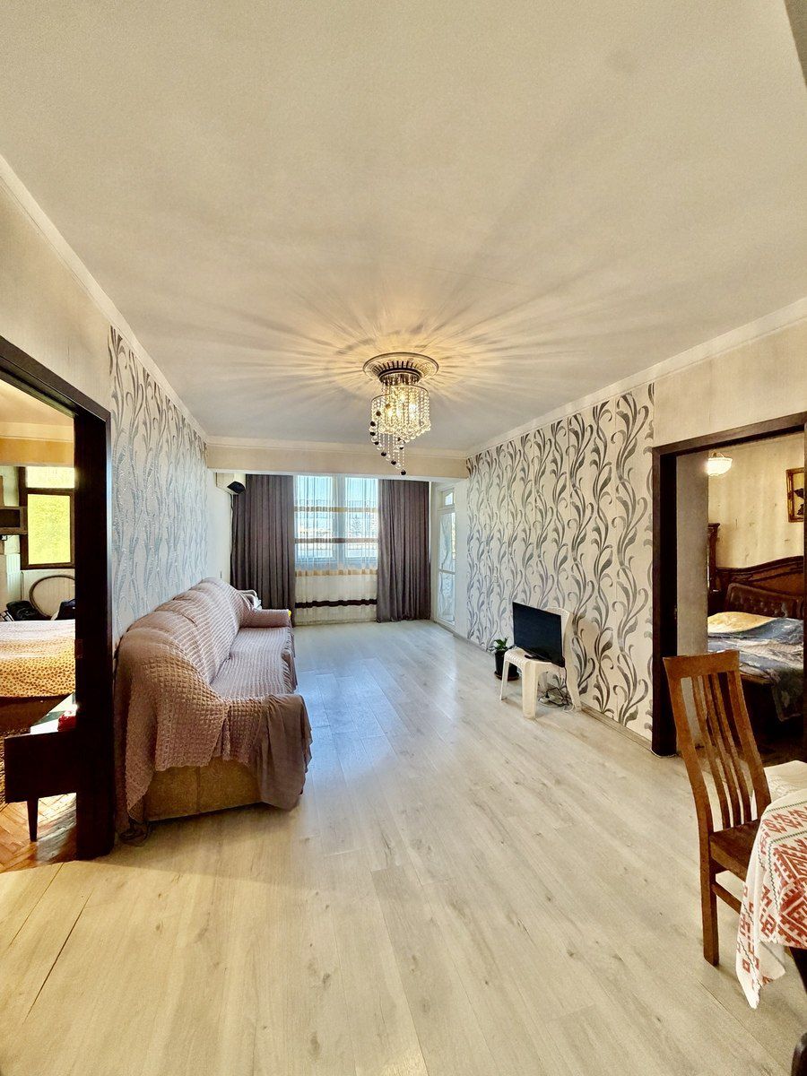 Satılır 3 otaqlı köhnə tikili 73 m² — Mənzil, Bakı (2)