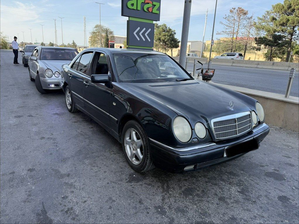 Mercedes E 230, 2.3 L, 1997 il, 418 000 km — Avtomobillər, Bakı (6)