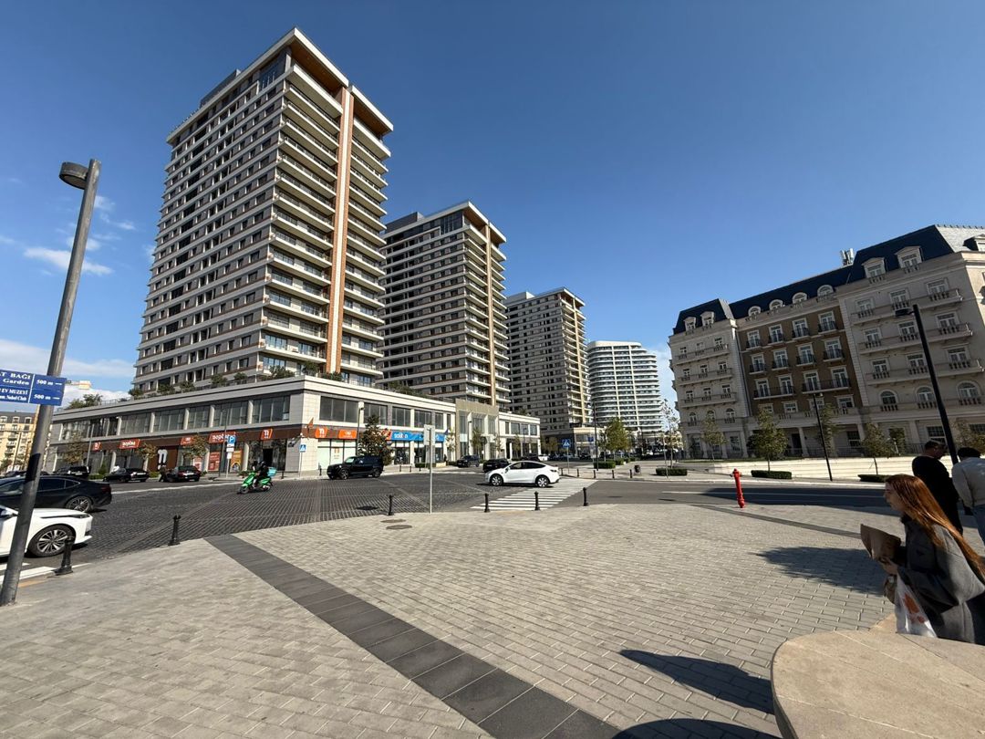 Satılır 4 otaqlı yeni tikili 205 m² — Mənzil, Bakı