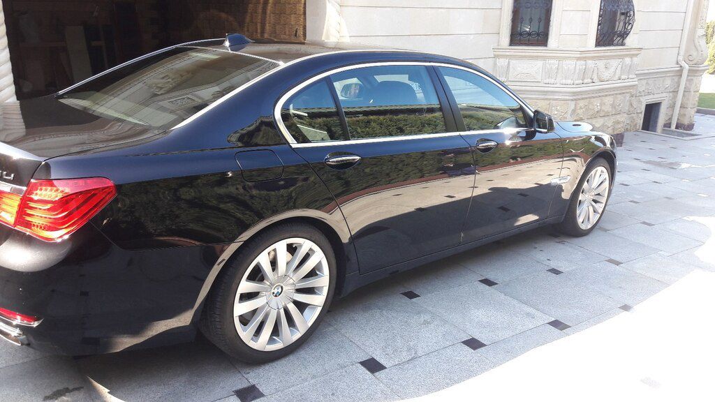 BMW 750, 4.4 L, 2011 il, 30 000 km — Avtomobillər, Bakı (7)