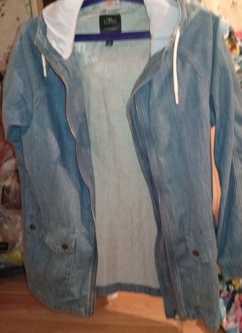 Məhsul: Cins kapüşonlu yüngül gödəkçə - Material: cins (denim), nazik — rnn