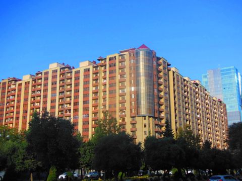 İcarəyə verilir 1 otaqlı yeni tikili 65 m² — Bakı