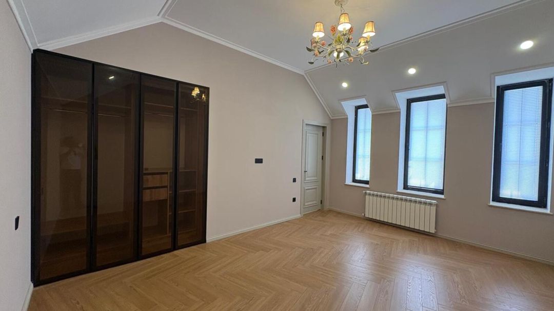 Satılır 5 otaqlı həyət evi/bağ evi 220 m² — Ev, villa, Bakı (11)
