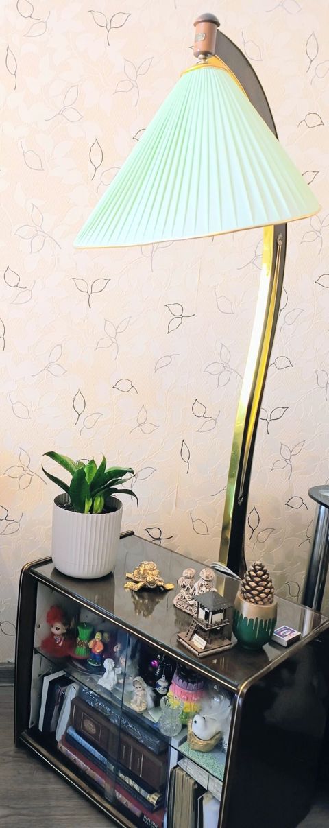 Retro döşəmə lampası. Antikvar 60-70 illərin lampa işlək deyil — Bakı