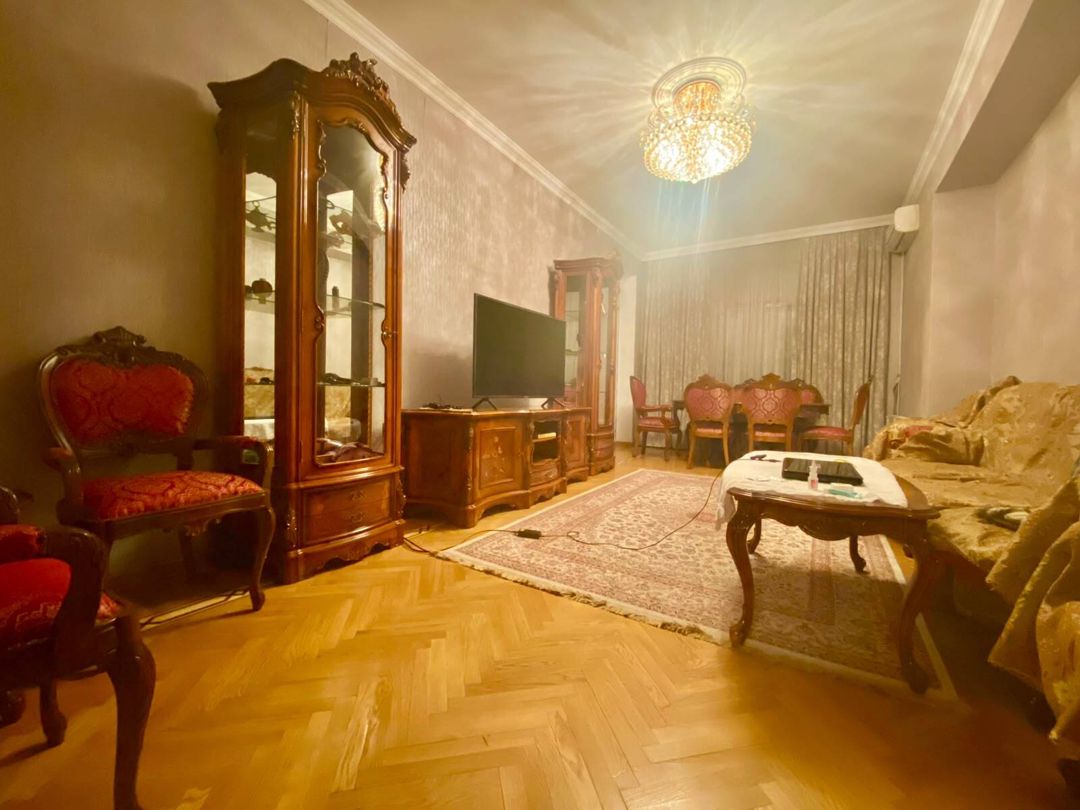 İcarəyə verilir 3 otaqlı yeni tikili 130 m² — Mənzil, Bakı (11)