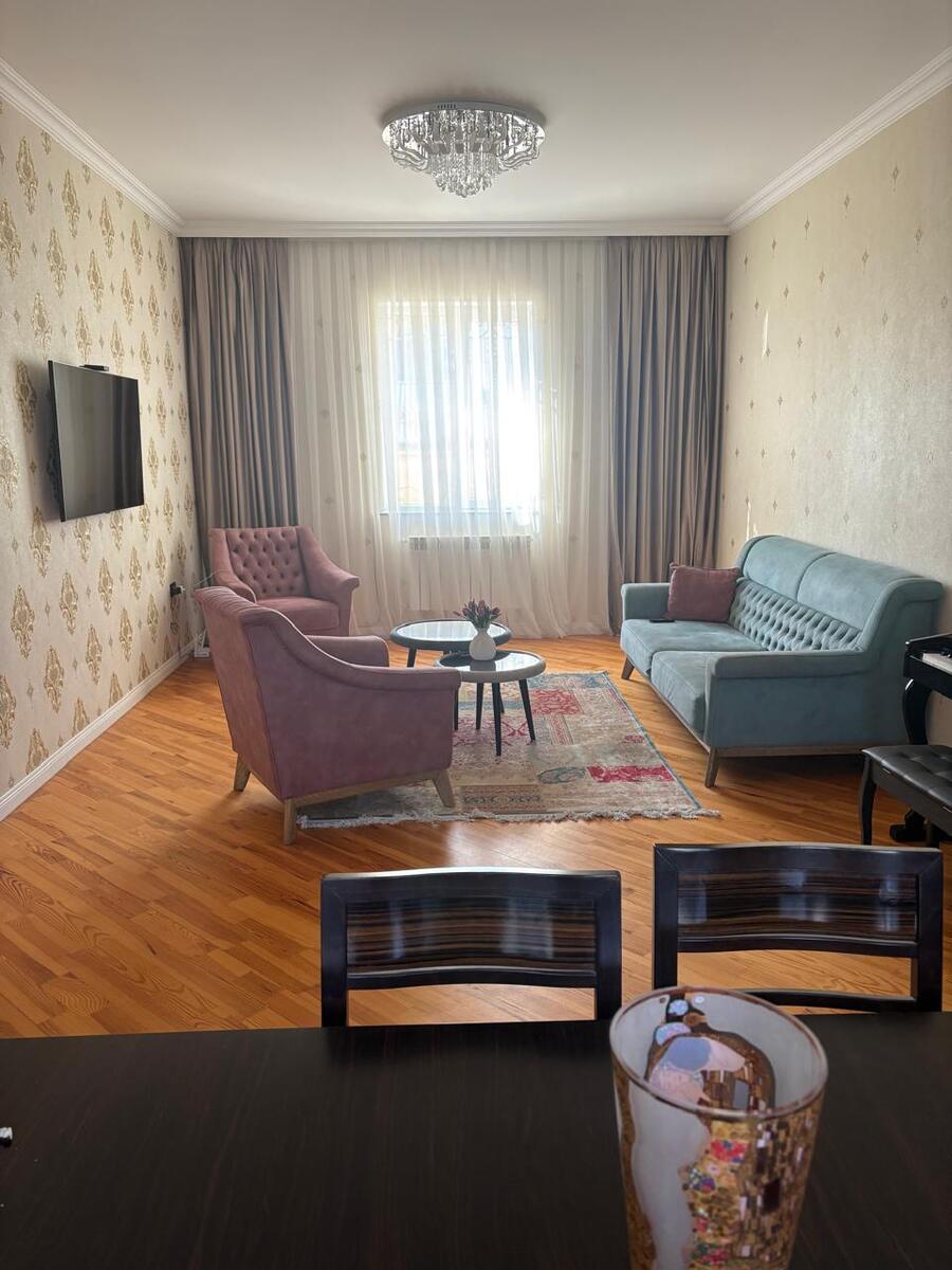 Satılır 4 otaqlı həyət evi/bağ evi 160 m² — Ev, villa, Bakı (5)