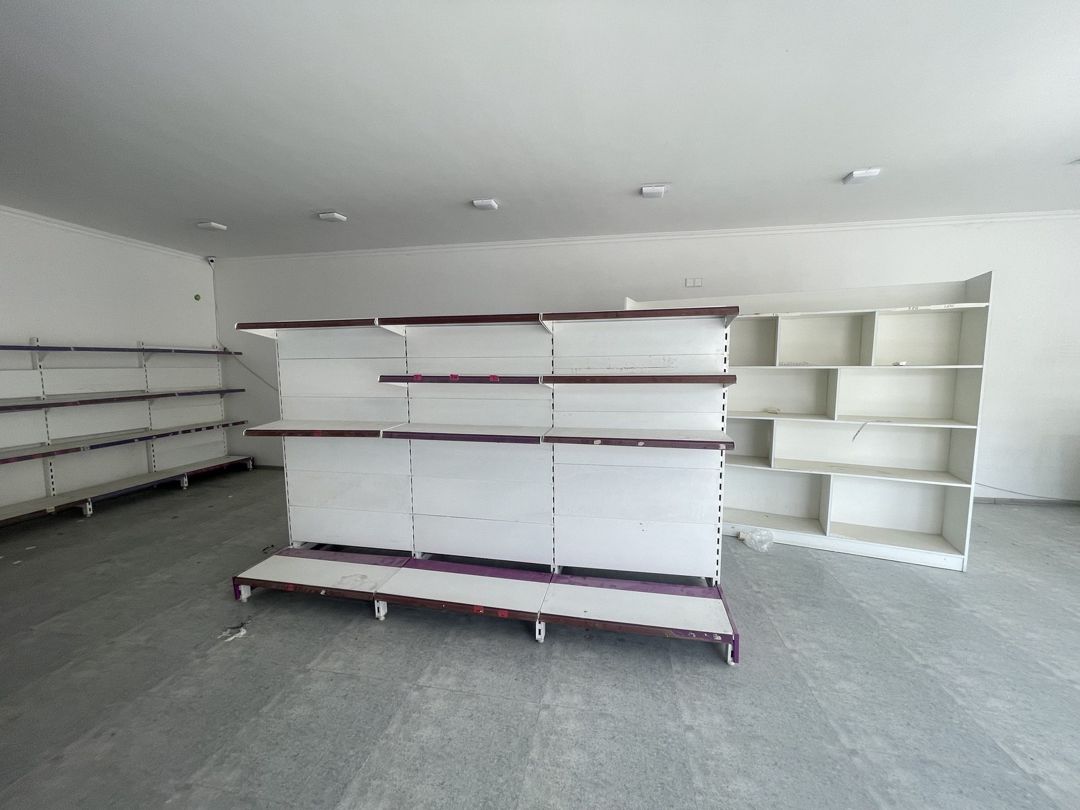 Market vitrini — Biznes və avadanlıq, Bakı (2)