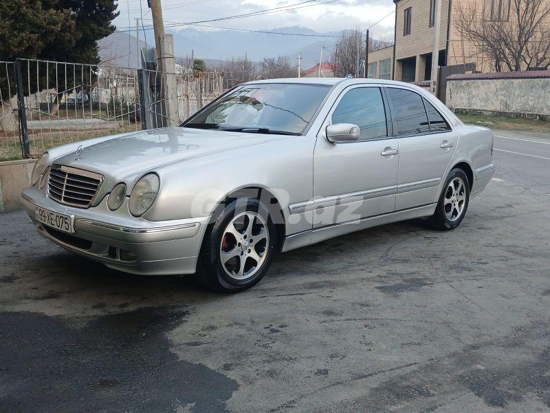 Mercedes E 220 2.2 L, 2000, 450 690 km 99-XE-075 — Avtomobillər, Balakən (5)
