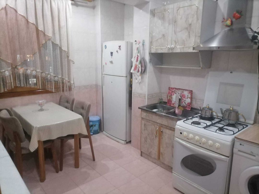 Satılır 4 otaqlı köhnə tikili 105 m² — Mənzil, Bakı (3)