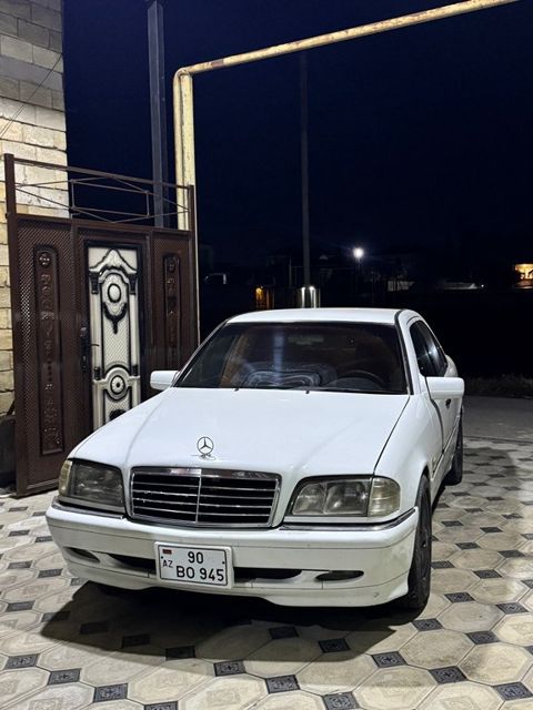 Mercedes C 240, 2.4 L, 2000 il, 347 000 km — Masallı