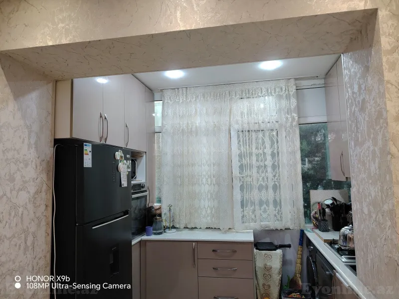 Satılır 4 otaqlı Mənzil Köhnə tikili 65 m² Bakı, Yasamal r., Nizami m — Mənzil, Bakı (4)