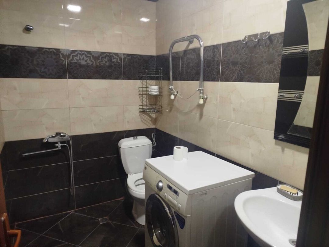 İcarəyə verilir 2 otaqlı köhnə tikili 61 m² — Mənzil, Bakı (9)