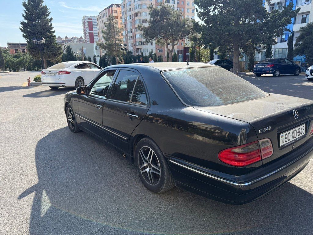 Mercedes E 240, 2.6 L, 2001 il, 409 000 km 90-XD-948 — Avtomobillər, Bakı (6)