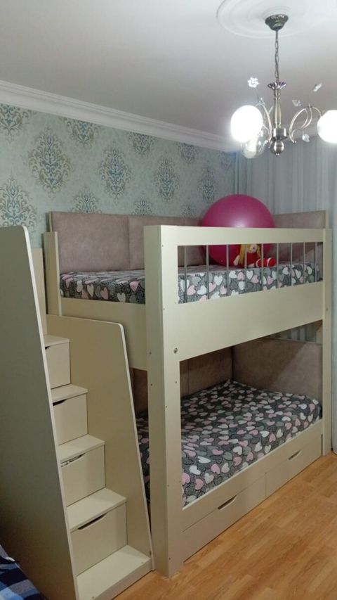 İkimərtəbəli çarpayı — Bakı