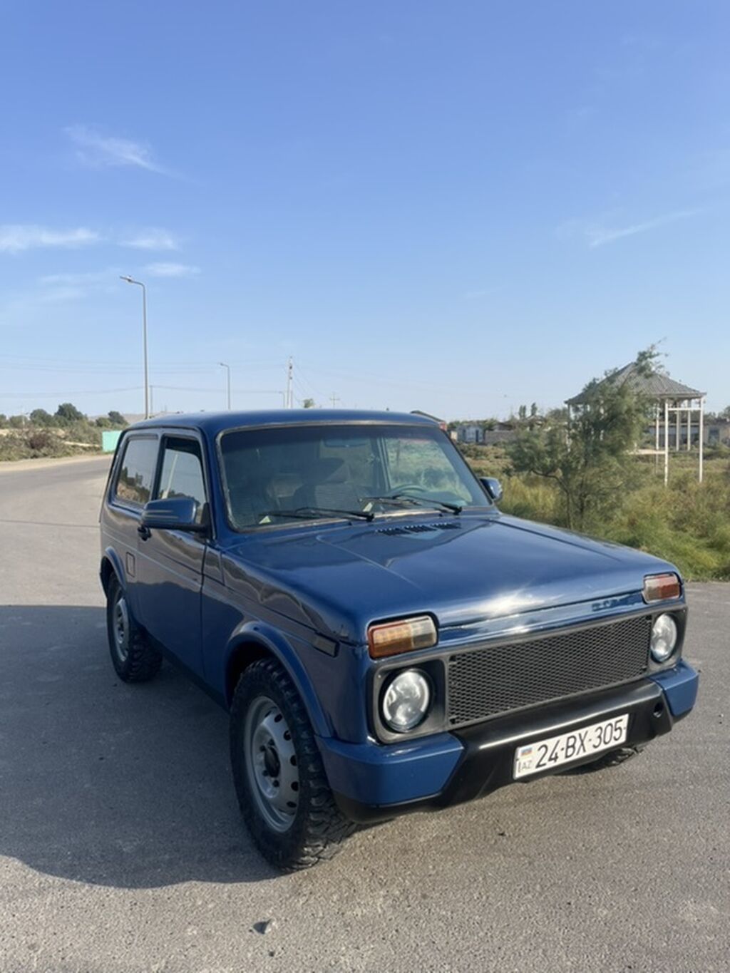 VAZ (Lada) 4x4 Niva: 1.7 l 1999 il 123456 km Ofrouder/SUV 24-BX-305 — Avtomobillər, Şirvan (3)