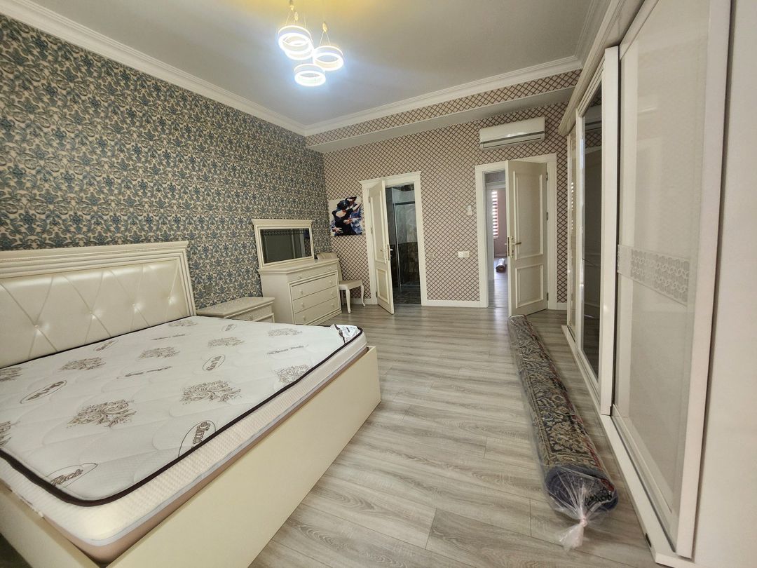 İcarəyə verilir 4 otaqlı yeni tikili 200 m² — Mənzil, Bakı (5)